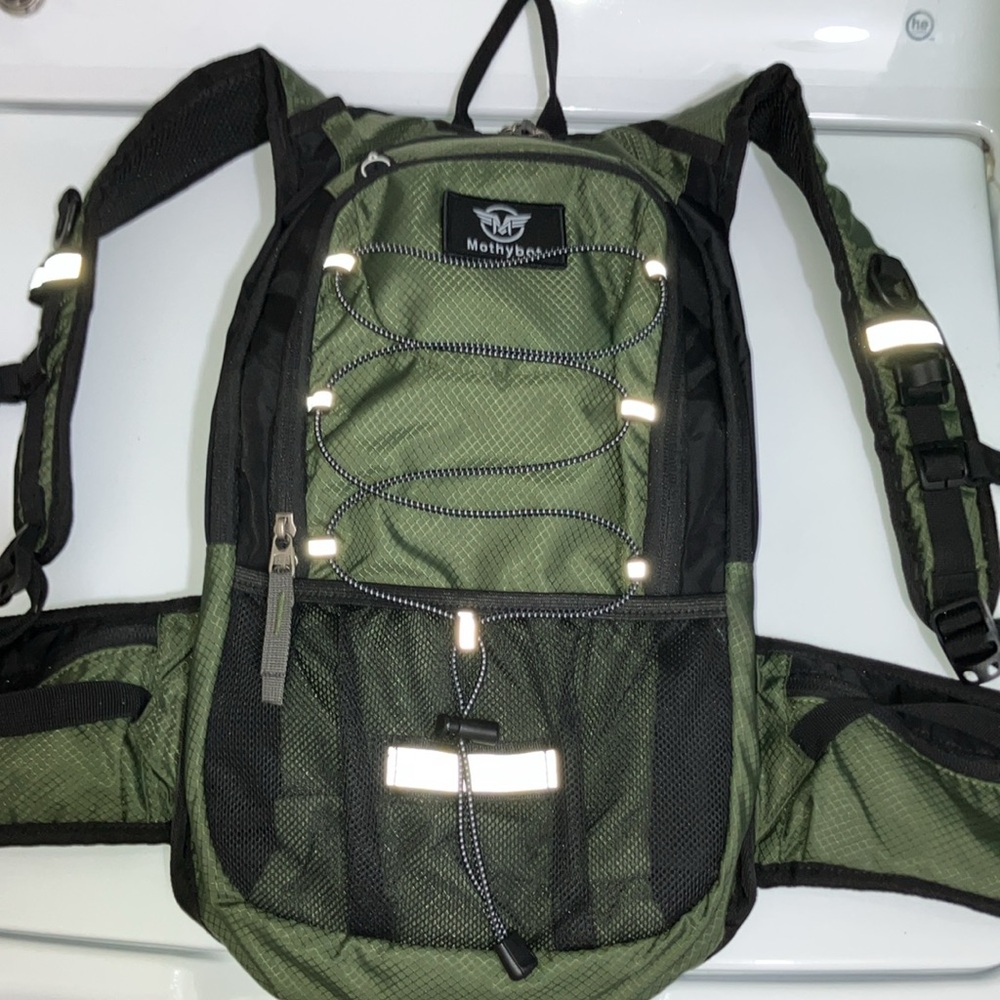Hydration Backpack by Mothybot water day bag hiking NWOT
